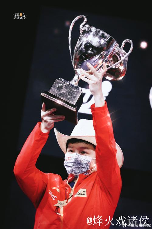 荣耀之夜！完美帽子戏法助卫冕冠军震撼欧冠