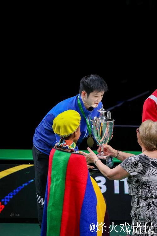 荣耀之夜！完美帽子戏法助卫冕冠军震撼欧冠